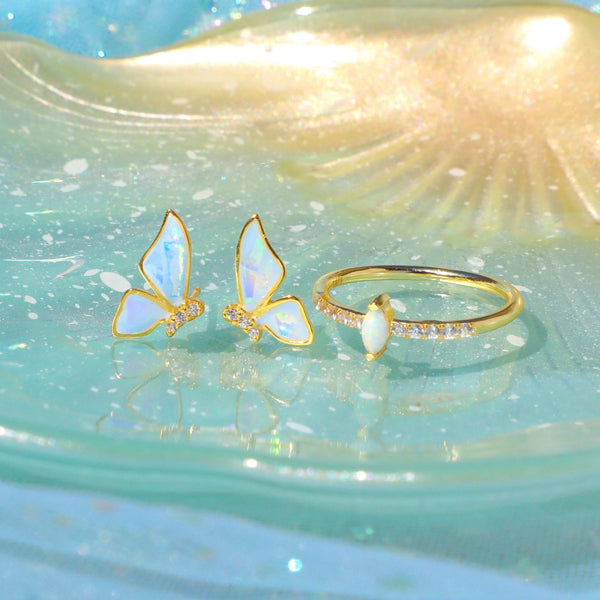 Graceful Opal Ring