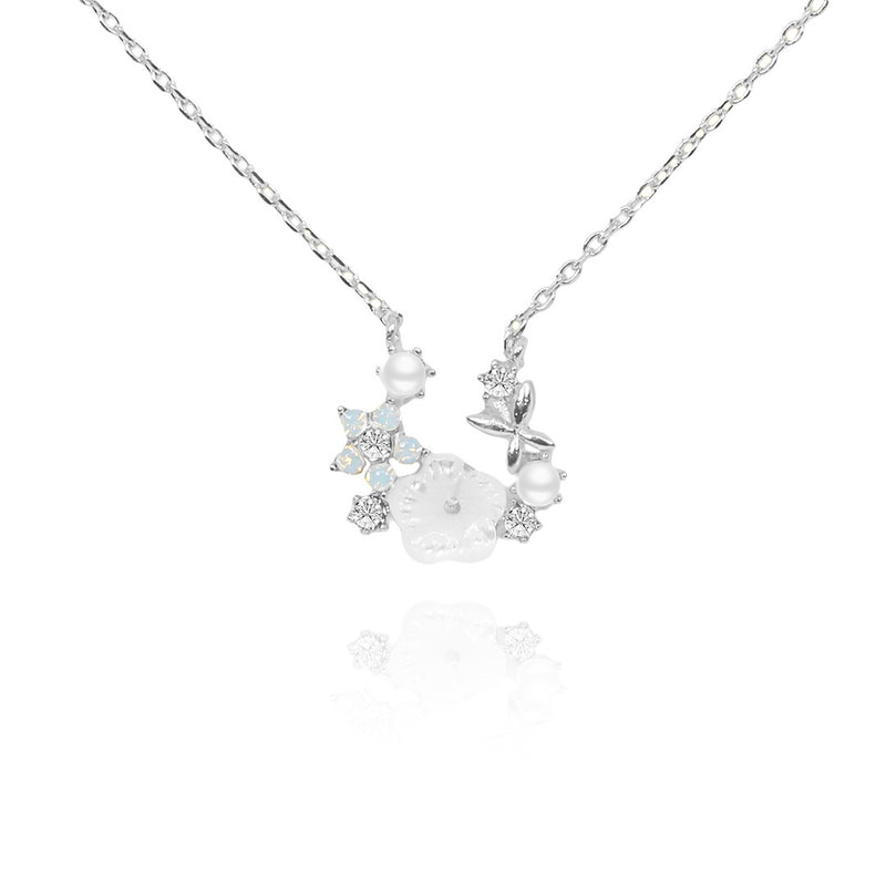 White Flower Necklace