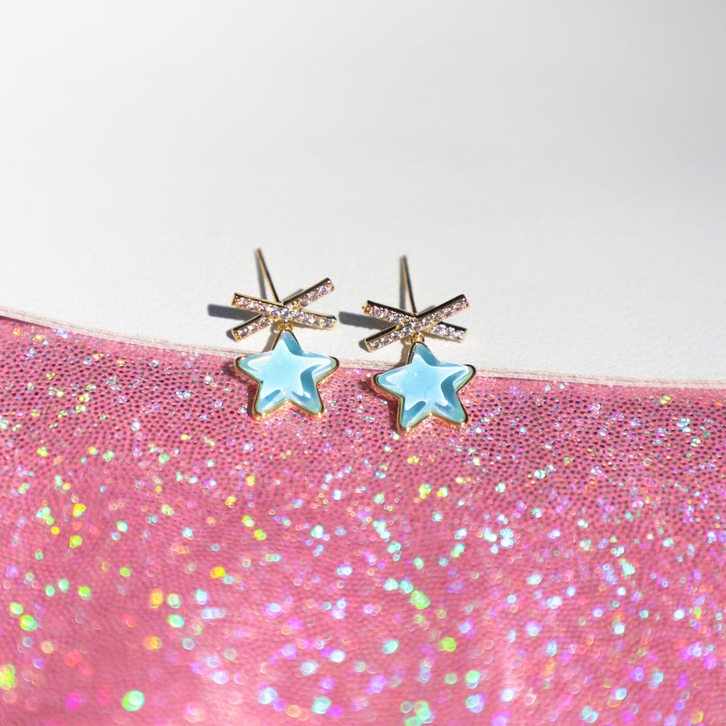 Knot your Star Earrings